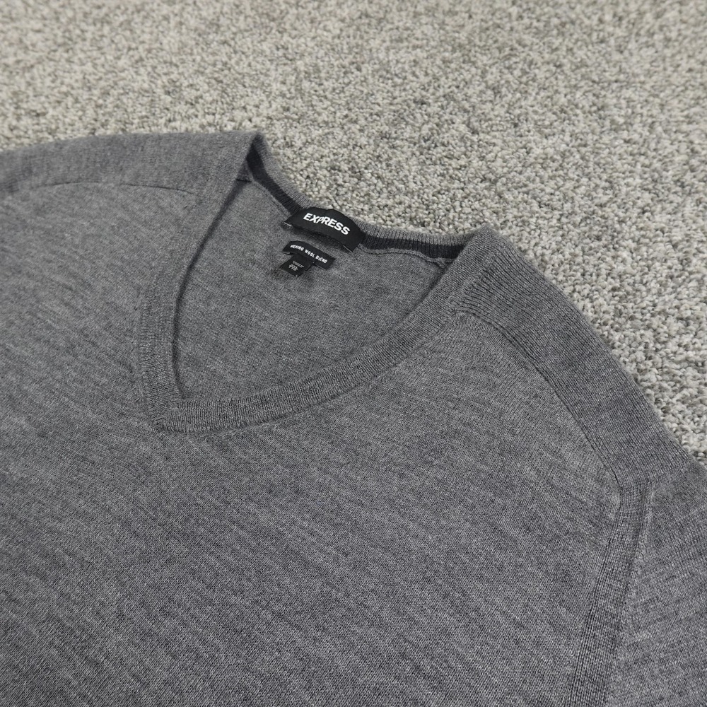 Express Sweater Mens 2XL Gray Merino Wool Blend V Neck Pullover Casual Cozy Soft - Picture 1 of 13